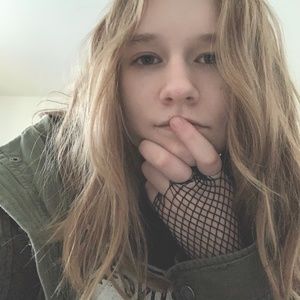 Meet your Posher, Riley